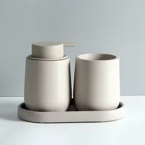 Home Essentials Bathroom Accessories - Bouteille de Lotion en résine, plateau